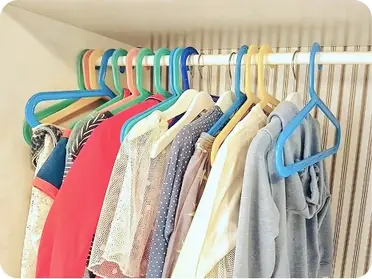 item-03-clothes.webp