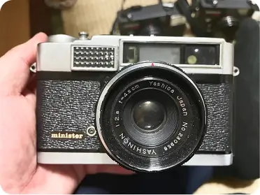 item-06-camera.webp